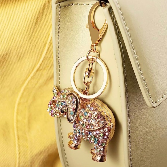 Beshiny Elephant Charm - Picture 4 of 4